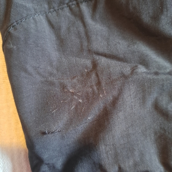 Obermeyer women's size 8 black snow pants with belt style # 35137 - Picture 8 of 9